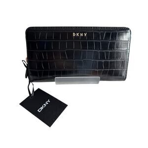 Brand New DKNY Shiny Black Croc Print Faux Leather Vela large  Zip Around Wallet